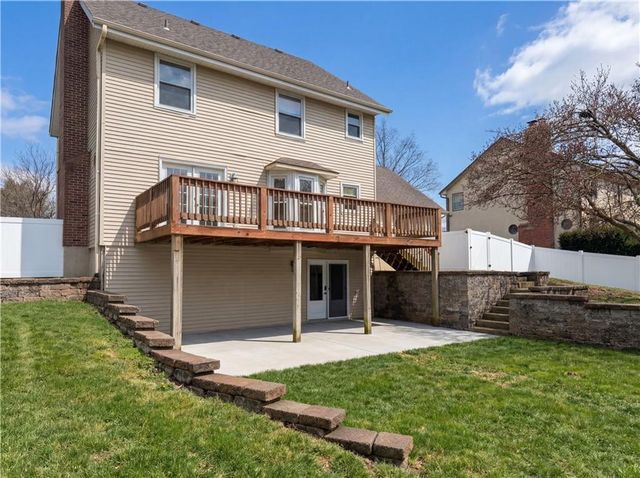 3345 Lake Shore Drive, Blue Springs, MO 64014