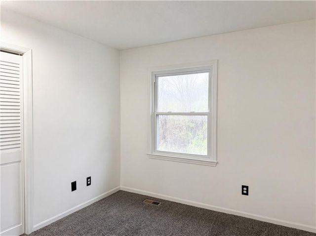 3345 Lake Shore Drive, Blue Springs, MO 64014