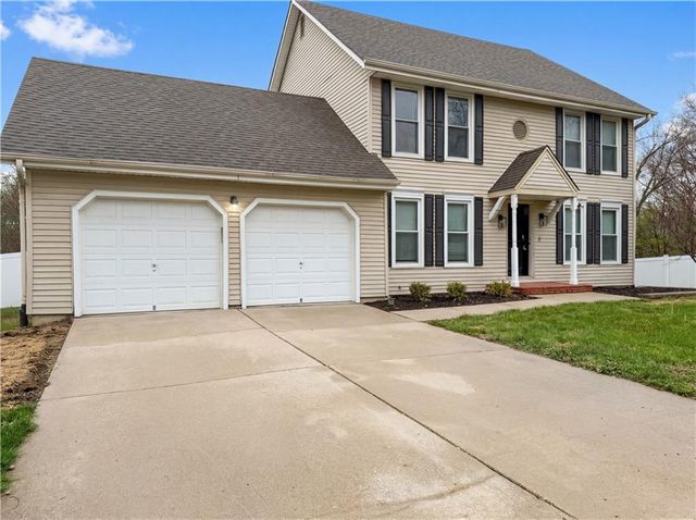3345 Lake Shore Drive, Blue Springs, MO 64014