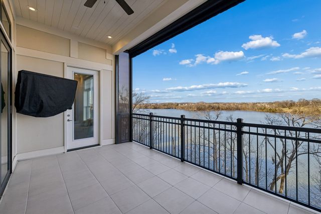 1024 Club View Dr Unit D202, Gallatin, TN 37066