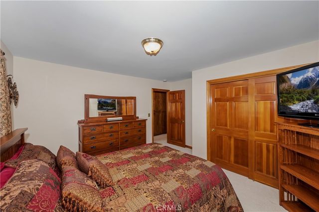 27392 Peninsula Drive, Lake Arrowhead, CA 92352