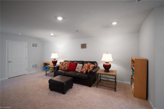 5424 Quartz Avenue, Clemmons, NC 27012