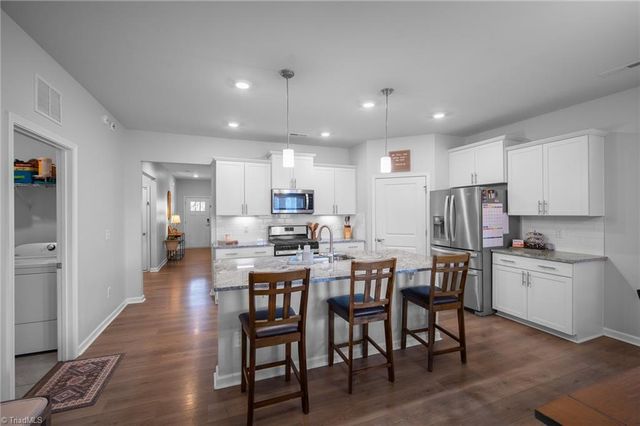 5424 Quartz Avenue, Clemmons, NC 27012