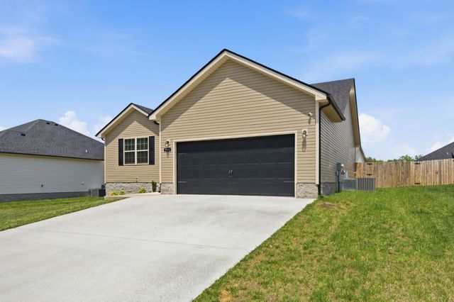 753 Gleason Dr, Clarksville, TN 37042