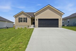 753 Gleason Dr, Clarksville, TN 37042