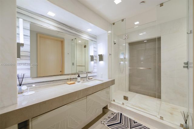 16047 Collins Avenue 3204, Sunny Isles Beach, FL 33160