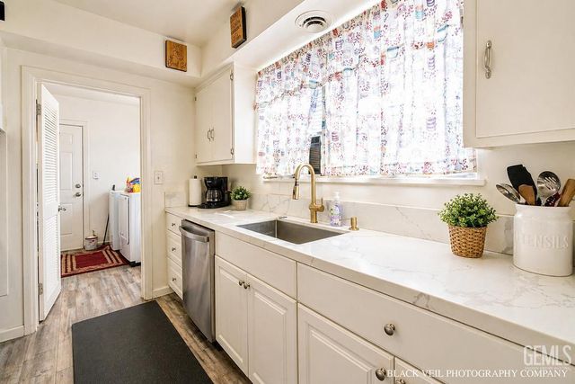 129 Wilson Avenue, Bakersfield, CA 93308