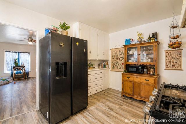 129 Wilson Avenue, Bakersfield, CA 93308