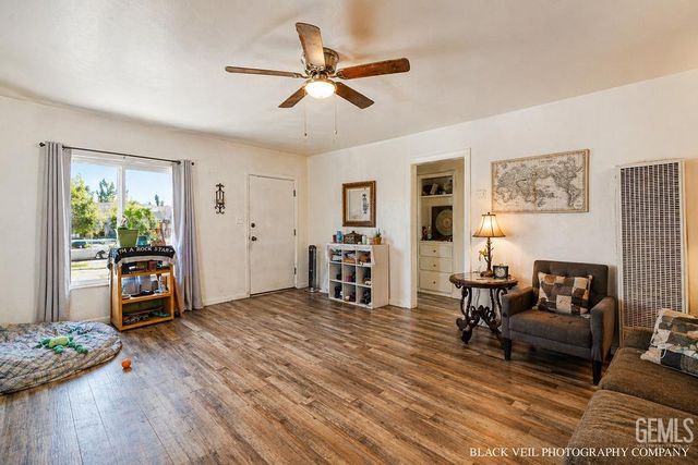 129 Wilson Avenue, Bakersfield, CA 93308