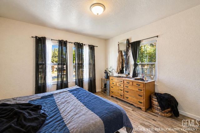 129 Wilson Avenue, Bakersfield, CA 93308