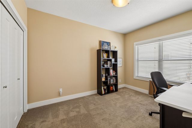 9518 Rushbrook Drive, Johnston, IA 50131