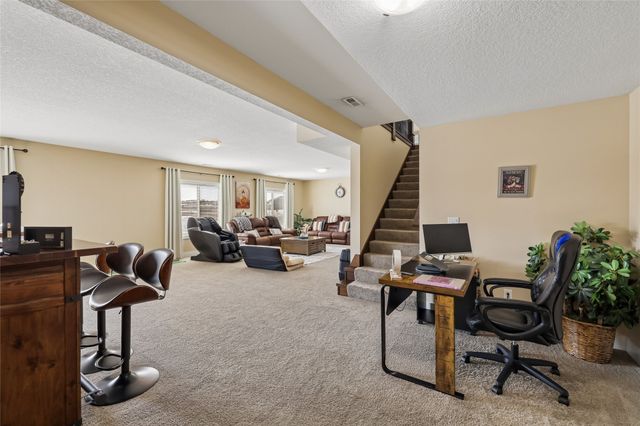 9518 Rushbrook Drive, Johnston, IA 50131