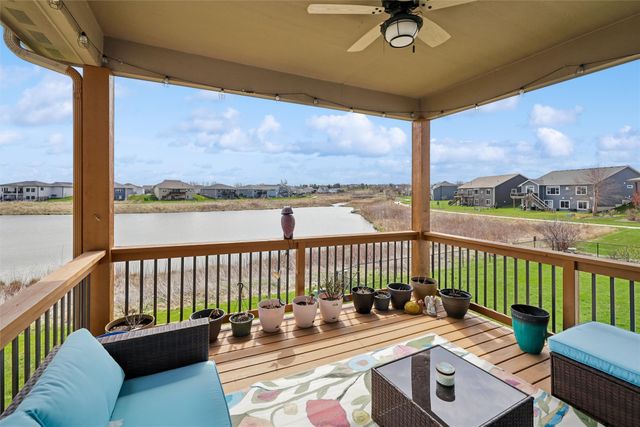 9518 Rushbrook Drive, Johnston, IA 50131