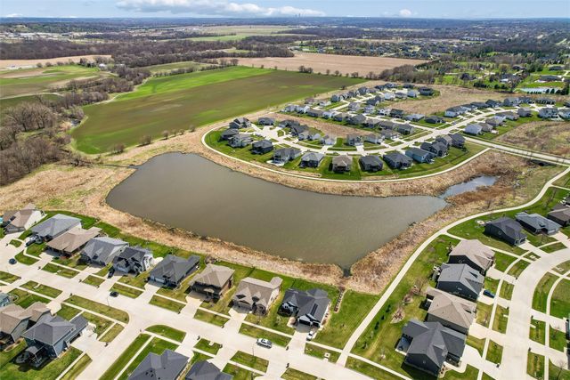 9518 Rushbrook Drive, Johnston, IA 50131