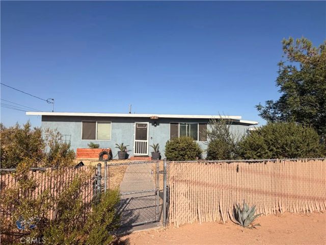 10623 4th, Hesperia, CA 92345