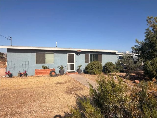 10623 4th, Hesperia, CA 92345