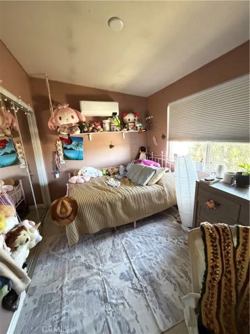 10623 4th, Hesperia, CA 92345