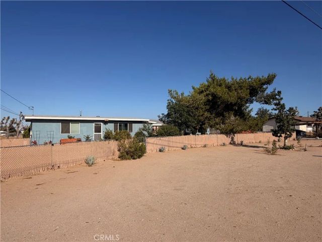 10623 4th, Hesperia, CA 92345