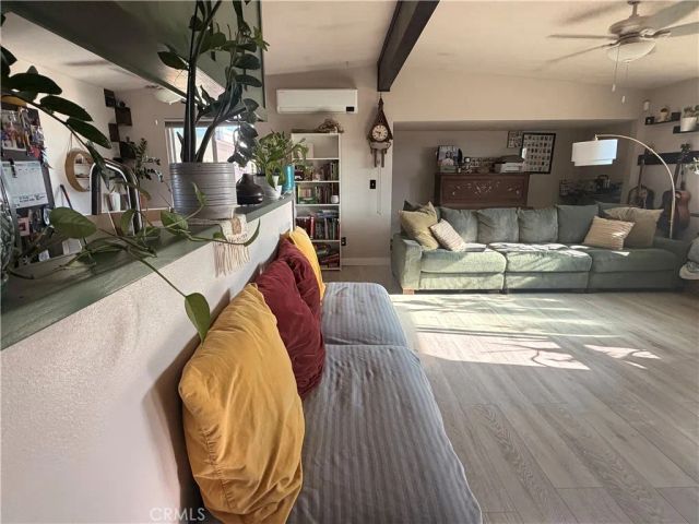 10623 4th, Hesperia, CA 92345