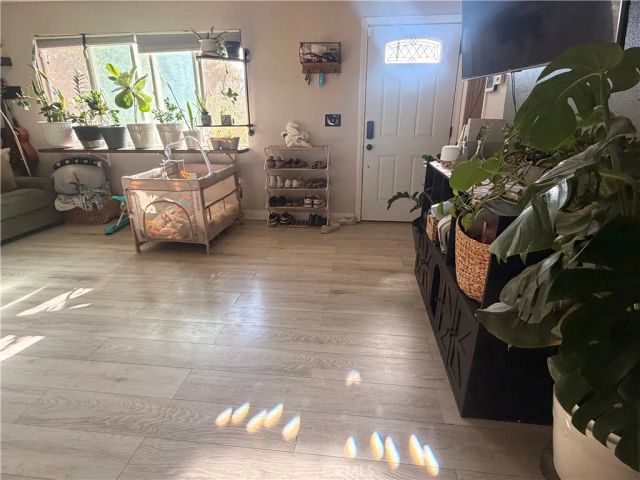 10623 4th, Hesperia, CA 92345