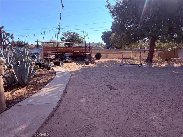 10623 4th, Hesperia, CA 92345