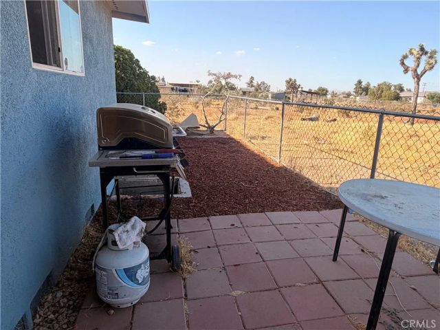 10623 4th, Hesperia, CA 92345