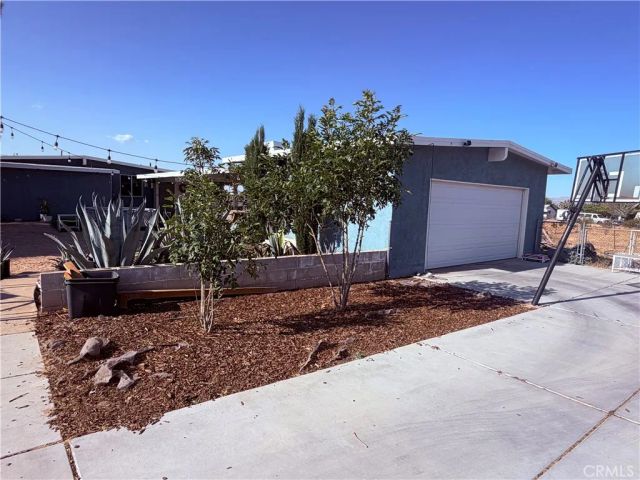 10623 4th, Hesperia, CA 92345