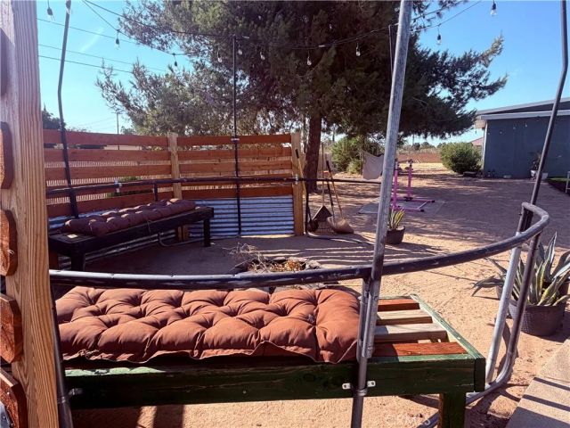 10623 4th, Hesperia, CA 92345