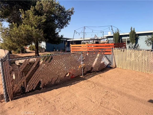 10623 4th, Hesperia, CA 92345