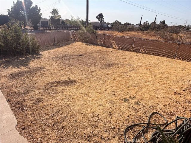10623 4th, Hesperia, CA 92345