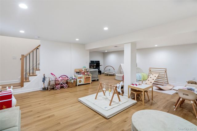 148 Ketay Drive S, East Northport, NY 11731