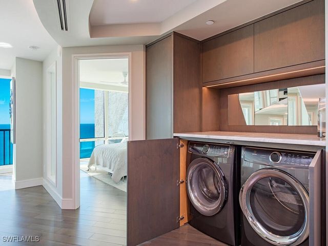 4651 Gulf Shore BLVD N 1102, Naples, FL 34103