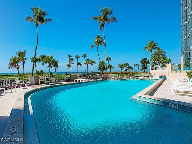 4651 Gulf Shore BLVD N 1102, Naples, FL 34103