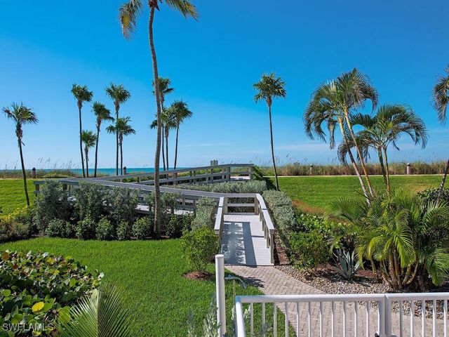 4651 Gulf Shore BLVD N 1102, Naples, FL 34103