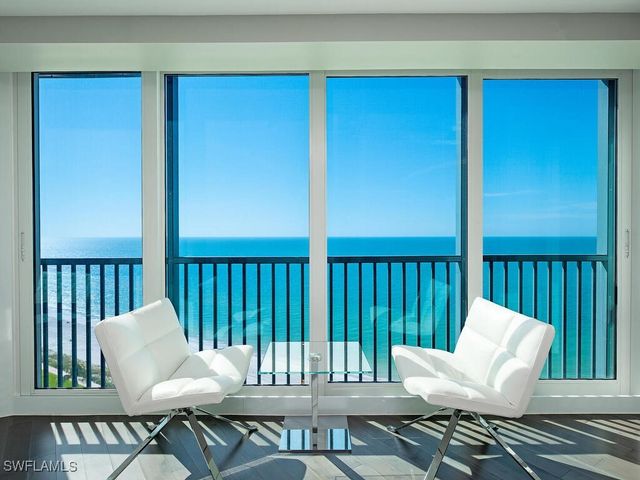 4651 Gulf Shore BLVD N 1102, Naples, FL 34103