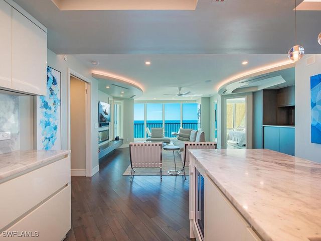 4651 Gulf Shore BLVD N 1102, Naples, FL 34103