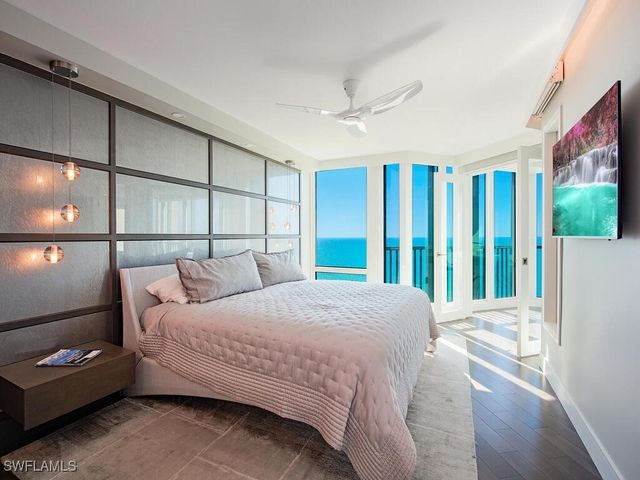 4651 Gulf Shore BLVD N 1102, Naples, FL 34103