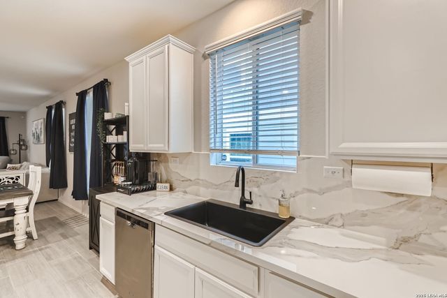 721 Sweetgrass, New Braunfels, TX 78130