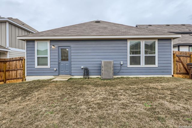 721 Sweetgrass, New Braunfels, TX 78130