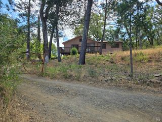 6245 Dry Creek Rd, Napa, CA 94558
