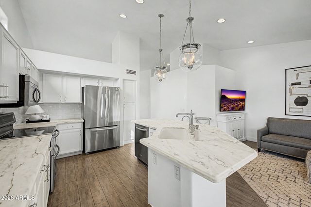 1601 E BARBARITA Avenue, Gilbert, AZ 85234