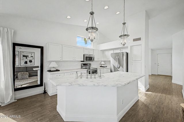 1601 E BARBARITA Avenue, Gilbert, AZ 85234