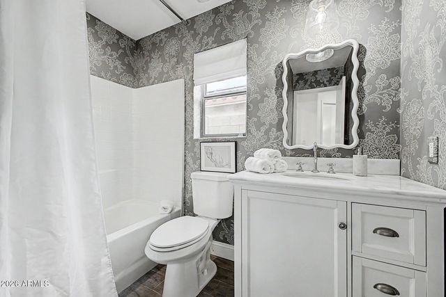 1601 E BARBARITA Avenue, Gilbert, AZ 85234