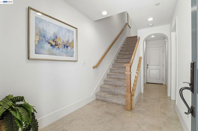 43124 Calle Sagrada, Fremont, CA 94539