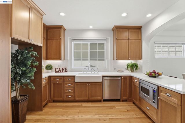 43124 Calle Sagrada, Fremont, CA 94539