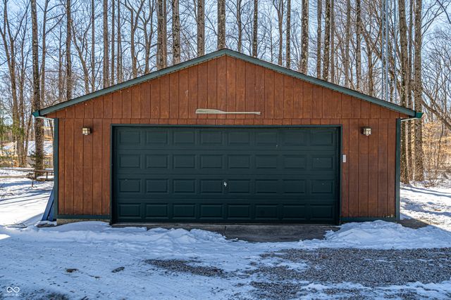 8277 E Lake Shore Drive, Rockville, IN 47872