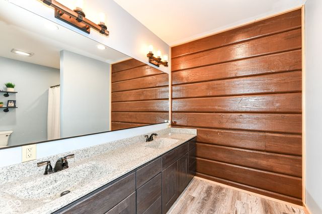 8277 E Lake Shore Drive, Rockville, IN 47872