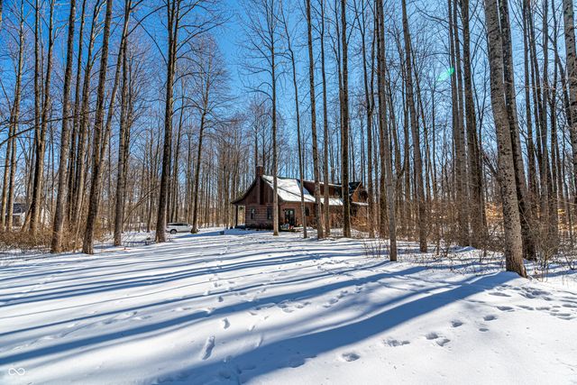 8277 E Lake Shore Drive, Rockville, IN 47872