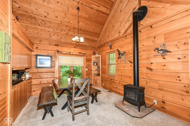 8277 E Lake Shore Drive, Rockville, IN 47872