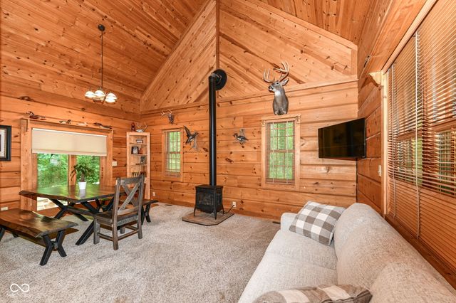 8277 E Lake Shore Drive, Rockville, IN 47872